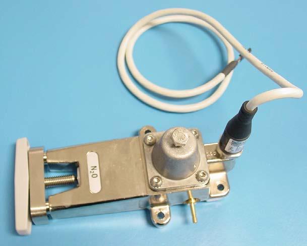 The Gas Inlet Module In the diagram below, on machines fitted with all three reserve cylinders, each medical gas has a cylinder connection and primary pressure regulator, shown on the left, marked