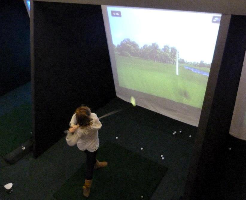 TRURO GOLF LOUNGE OPENS Truro Golf Lounge is a new and exciting golf venue that offers golf enthusiasts the chance to improve their golf games throughout the year.