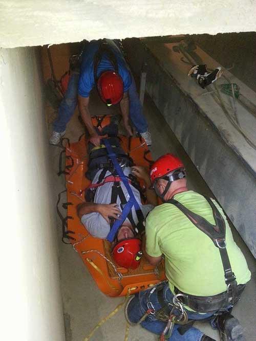 Live Grain Engulfment / Rescue Simulation Live engulfment training is done in a controlled environment.