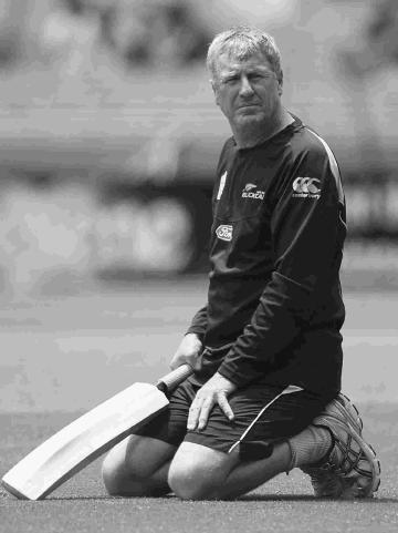John Wright off to winning start as New Zealand coach Having been whitewashed on the tours of Bangladesh and India only a few months ago, New Zealand have got off to a flying start in their home