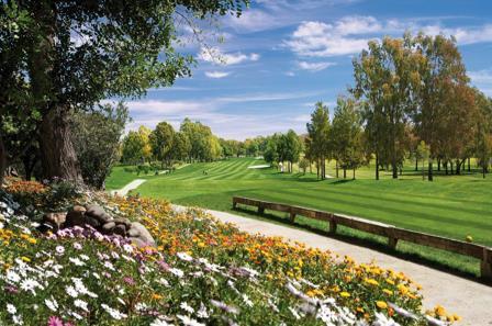 ANDALUSIA (M) Atalaya Golf & Country Club The 2 championship 18-hole courses are set against the stunning backdrop of the Sierra Blanca mountains.