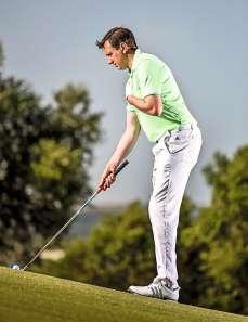 It promotes a more level turn of the shoulders, in harmony with this ball-above-feet stance. 2.