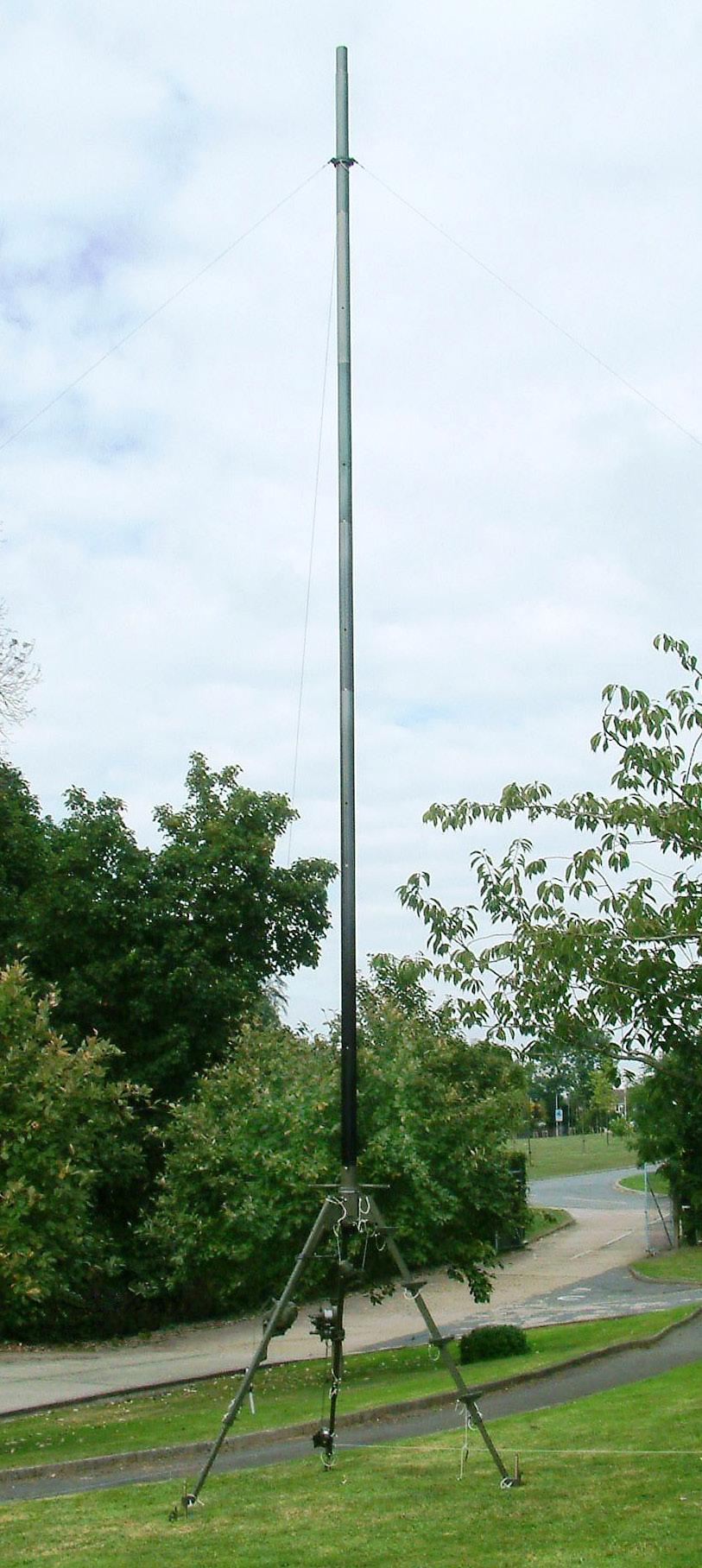 Type 73 Mast System General Description A range of heights up to 30 metres. Headload capacity up to 75 kg. MIL STD 810C Qualified. 4 diameter aircraft grade aluminium mast sections.