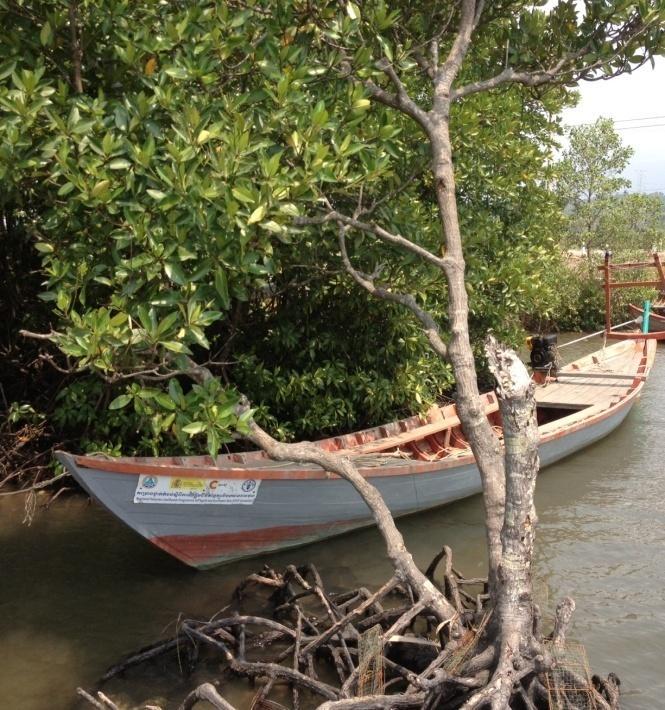 Case study Introducing a more stable 12-meter wooden fishing vessel in Cambodia Overview The Regional Fisheries Livelihoods Programme for South and Southeast Asia (RFLP) has sought to reduce fisher