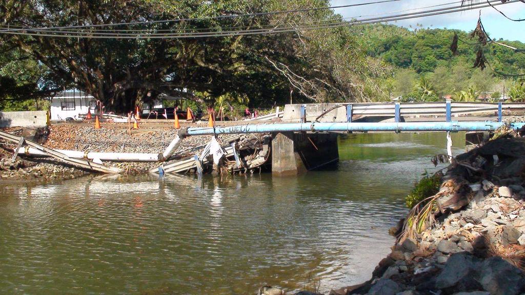 Impacts on infrastructure All areas accessible, most roads in reasonable condition Clean-up began within hours Some road erosion A couple of bridges taken out -> temporarily filled Sea walls, river
