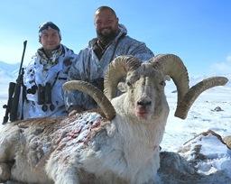500 This PRICE - per hunter including one trophy Marco Polo ram. _ Ibex program: 10 day trip, 5-day hunt 1x1 US$ 9.000 including one trophy Mid-Asian Ibex Refund if no opportunity for ibex US$ 5.