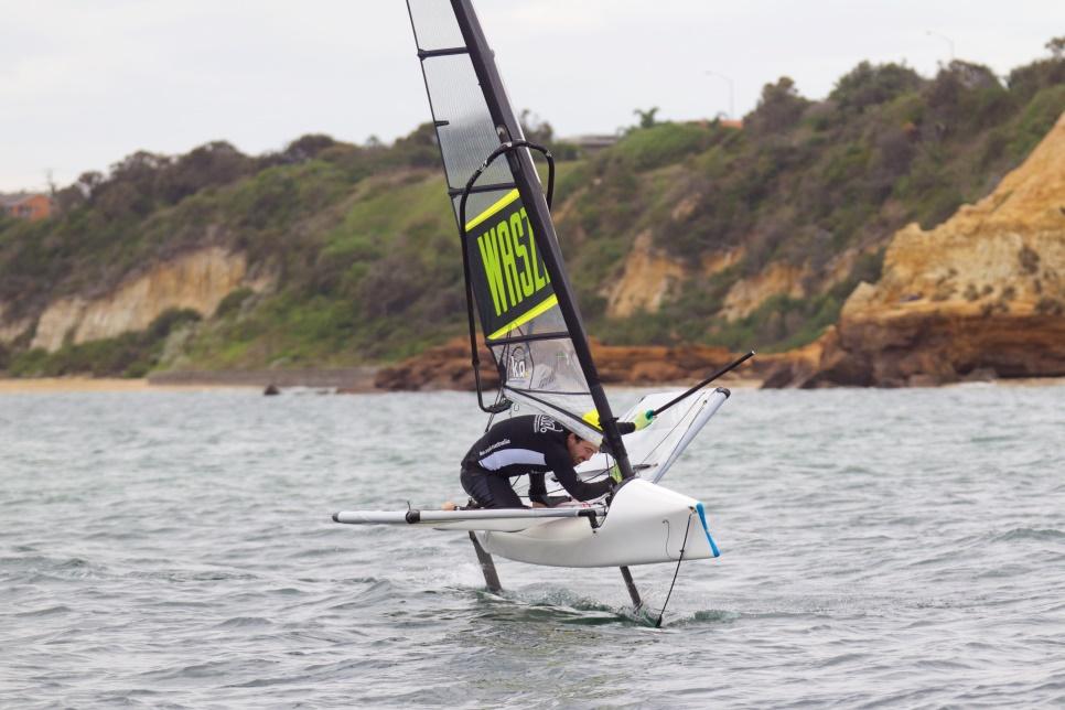 7.5 DOWNWIND SAILING To go downwind, the ride height may need to be lowered slightly using the ride height adjuster.