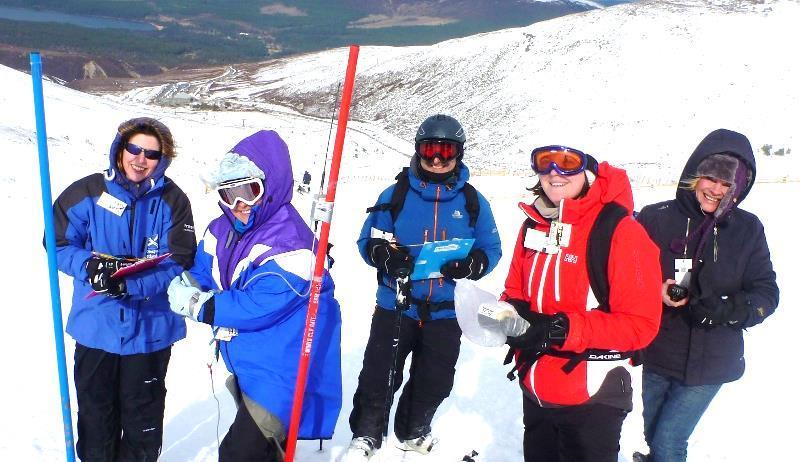 Event Crew Development The Snowsport Scotland ECD (Event Crew Development) programme provides training to anyone wishing to learn how to run or help at Alpine, Freestyle and Freeride snowsports