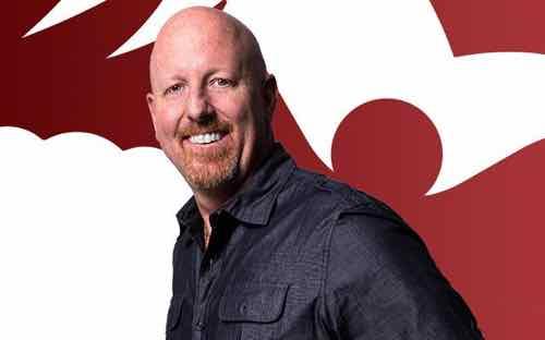 98.7 The Bull Personalities Danny Dwyer Middays 10am 3pm Born & raised In Southern California, Danny made his way into country music by working for a few different radio stations in Southern