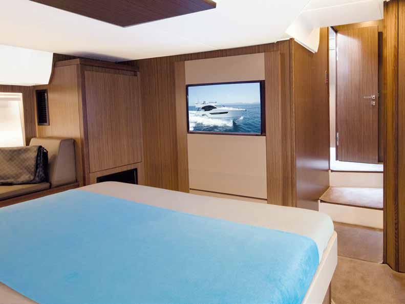The full beam cabin delights with extra large hull windows on both sides, indulging its residents with