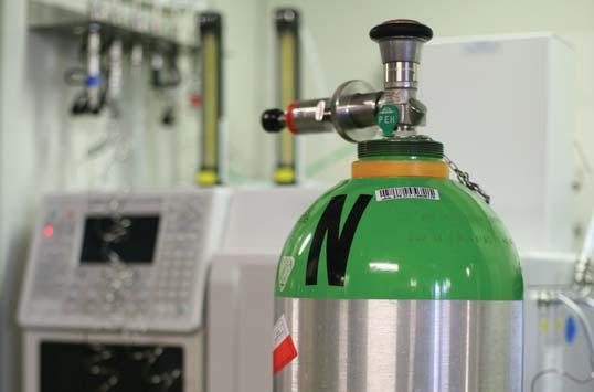 HiQ calibration gas mixture cylinder for gas chromatograph calibration HiQ Certificate of Guinness World Records - 110 components calibration gas in one single cylinder HiQ Specialty Gases.