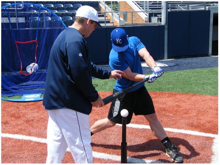 Have the player load, and explode their weight forward using the bat to emphasize the hip rotation. Tee Work: Players can hit wiffle balls, tennis balls, or real baseballs.
