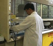 Fume Hoods Most commonly used engineering control Controls exposure to toxic, flammable or offensive vapours Protects the worker by permitting manipulation of the chemical in an