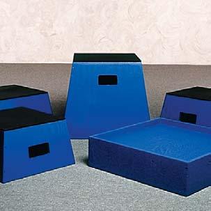 box. This set-up enables you to explode off the ground as fast as possible, a key to developing