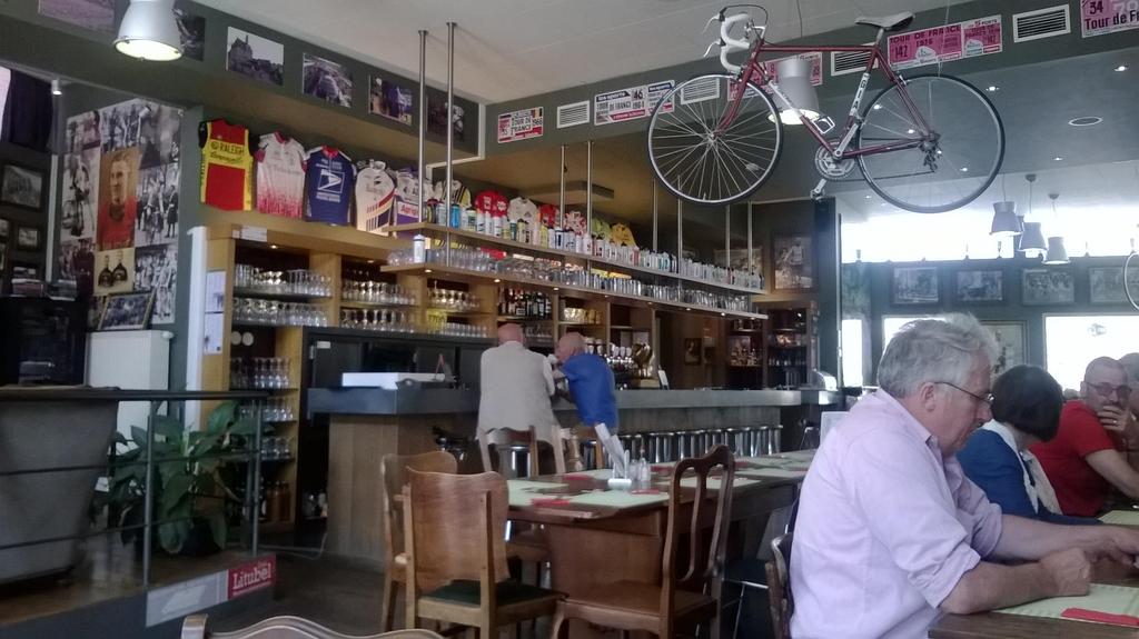 Café in a cycling museum: a Click