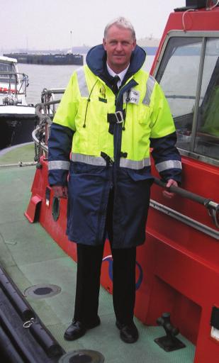 On approaching a ship from ahead on the same side as the pilot ladder care must be taken to ensure the wash from the pilot boat does not interfere with the safe boarding/disembarkation of the Pilot.