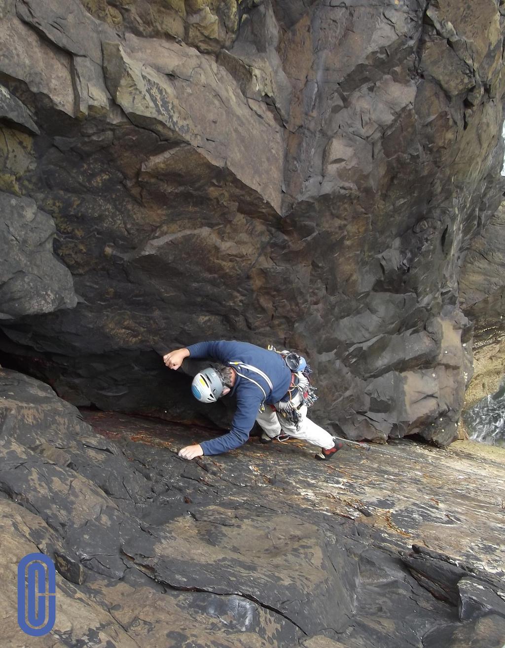 Dave Williams making an amazing journey on the first ascent of Beaj Iskis, HVS 4c Ynys Lochtyn An interim guide Ynys Lochtyn will be fully detailed in the