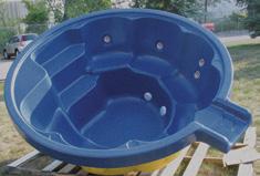 Perfectly Coordinate Steps, Spas, and Liners Fort Wayne Pools offers