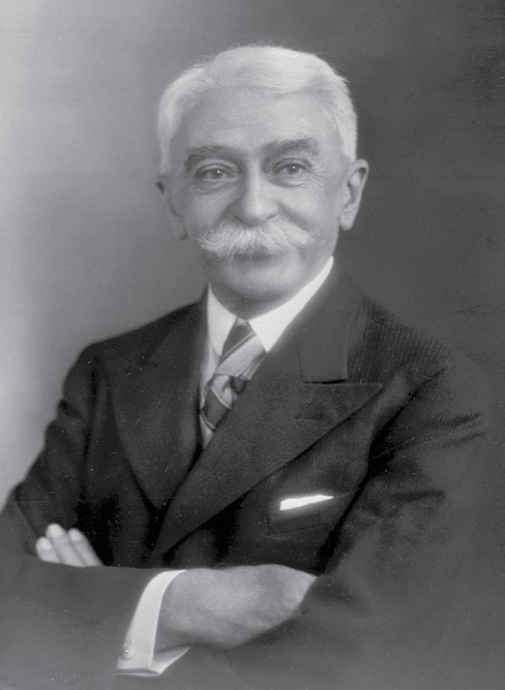 Pierre de Coubertin wa inducted