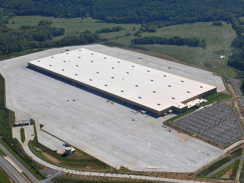 Lowe s Distribution Center 7 RCC was selected in lieu of asphalt by the owner based on pricing and performance expectations.