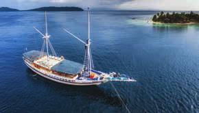 S/Y INDO SIREN Guest Facilities The 40m Phinisi, launched in 2011, hosts up to 16 guests. She has a beam of 9.7m and 2.1m headroom providing ample space in the cabins and communal areas.