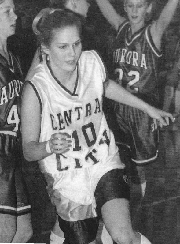 Amber Nielsen (Class of 1999) Amber was a four year letter winner in volleyball, basketball and track at Central City High School.