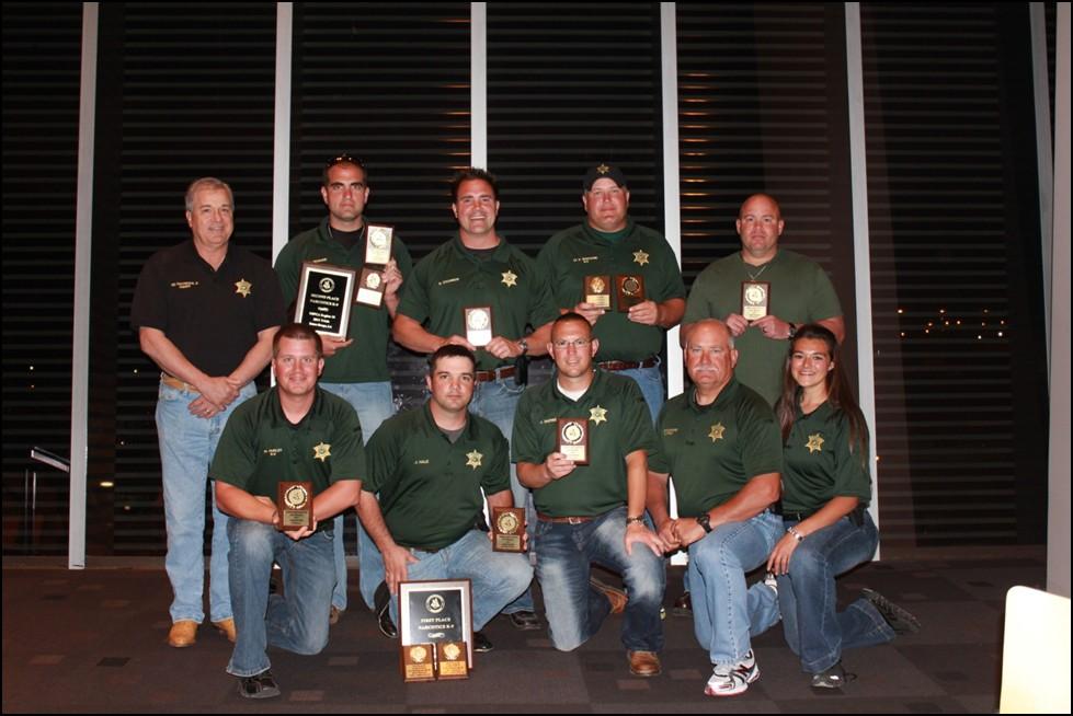 East Baton Rouge Sheriff s Office East Baton Rouge Sheriff s Office USPCA REGION 10 Field Trails May 2012 Inside this issue: Congrats 2 Deputies of the Month 3 Around EBRSO 4 Birthdays 5 Upcoming
