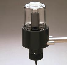 The electrode is inserted into the EH 100 holder, which then projects through the collar and into the respiring sample.