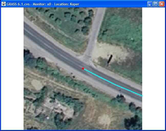 Dipl. nal. - UNI. Ljubljana, UL, FGG, Odd. za geodezijo, Geodetska smer. 49 Vektorizacija linijskih objektov (npr. cest) poteka po sredini objekta, kar prikazuje slika 25.