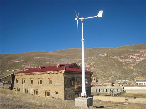 2KW Wind Turbine e 5.1 2KW wind turbine technical parameters Model 2kW Wind rotor diameter(m) 3.