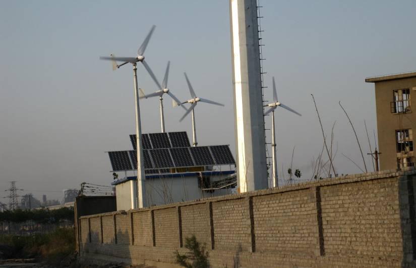 3.2 1KW wind turbine output power curve 输出功率 P(w) 1600 1400 1200 1000 800 600 400 200 0 3.