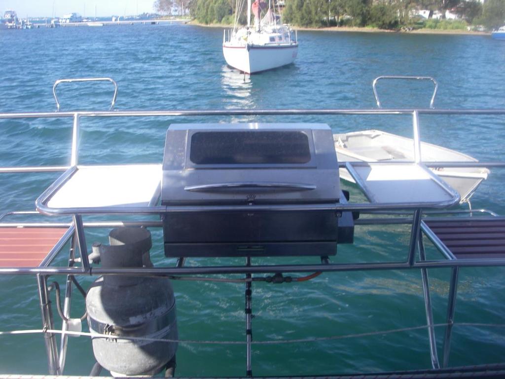 Stove and BBQ. LPG Bottle. The gas bottle provided has enough gas to easily last your charter. Refilling it in mid charter is not necessary.