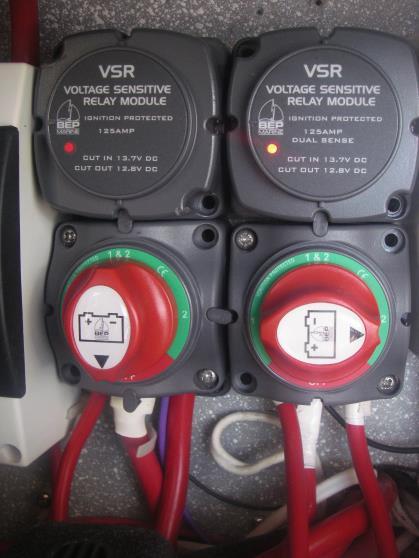 Electrical System SERRANO has ample power with an easy to use 12-volt system. The batteries are situated in the port bridgedeck locker, at the forward end of the bridge deck seating.