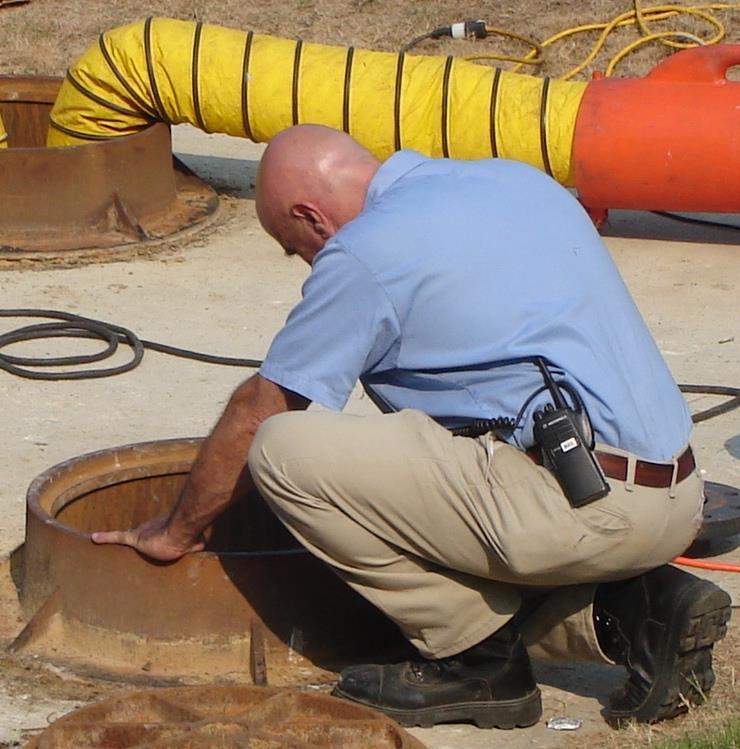 Confined Space Entry Participants ATTENDANT The employee who remains outside the