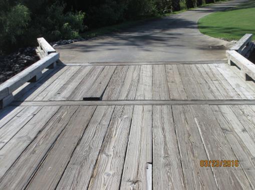 One of the bridge planks on Lake L-4 has uplifted. 10.