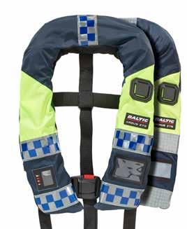 The Pilot also has lifting handles incorporated in the shoulder straps and retro reflective tape front and back to ensure all-round high visibility for night-work.