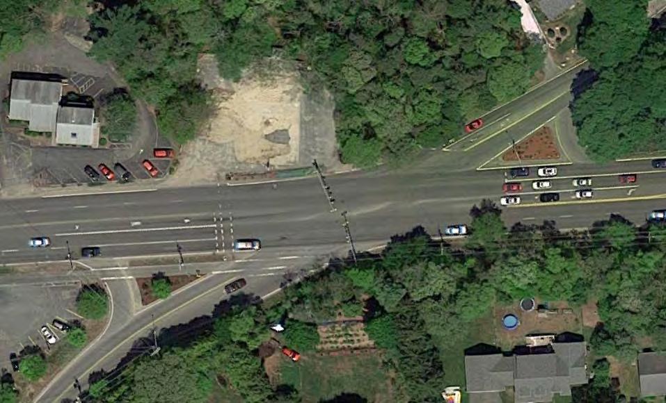 LOCATION 3: PHINNEY S LANE INTERSECTION This signalized intersection (shown in the following figure) consists of a variety of approach lane characteristics: Route 28 (east leg): left turn lane and