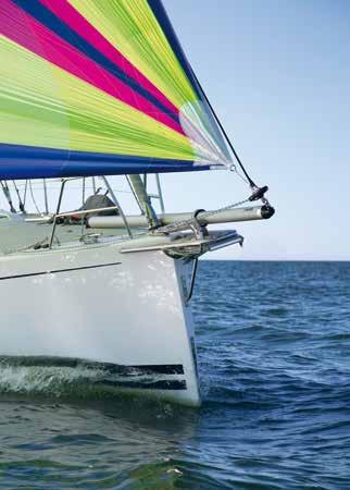 wedge in the line guide separates the line from the drum when unfurling the sail and the drum spins freely. ealed steel bearing in the drum and in the halyard swivel for long service life.