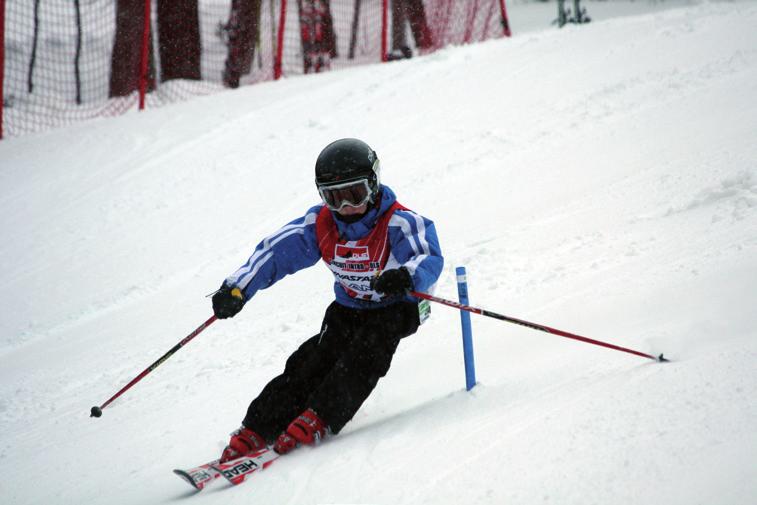 PERFORMANCE 3 GOLD dynamic skiing All terrain stance and mechanics adjusted to situations