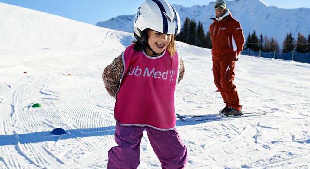 Childrens' Services Childrens' Clubs Baby Club Med (4 to 23 months)* Petit Club Med (2 to 3 years)* Mini Club Med (4 to 10 years) Junior Club Med (11 to 17 years) Age Range min. Age Range max.