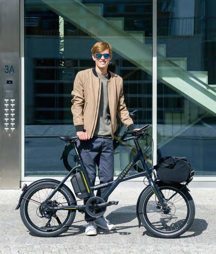E-URBAN // DURBAN KALKHOFF DURBAN PURIST ON PRINCIPLE Less is more: in line with this motto, the lightweight Kalkhoff Durban wins over cyclists with a simple yet elegant design, without superfluous