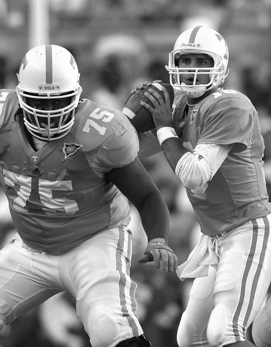 2007 Outlook Anthony Parker and Erik Ainge After a season restoring their credibility as a football team deserving of national recognition, the Tennessee Vols in 2007 are targeting a return to their