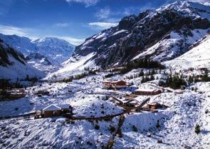 NEW We offer weekly COMBINATION PACKAGES that offer the best possible variety of skiing and