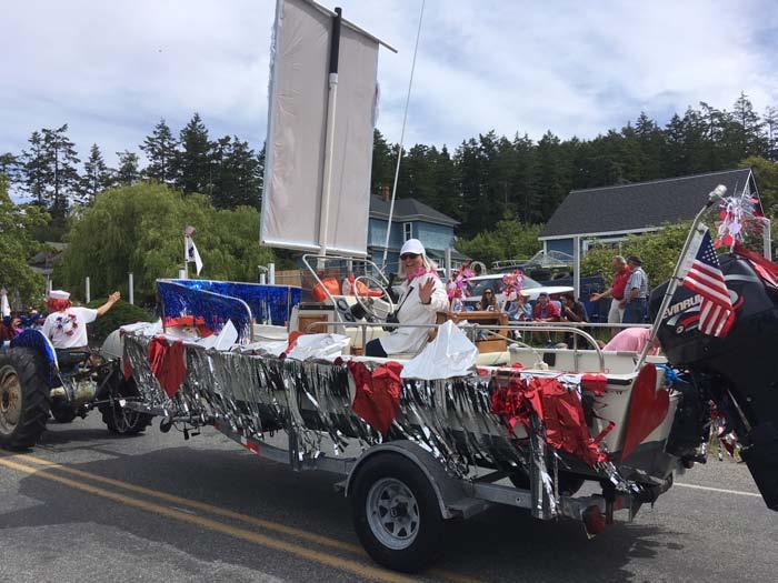ANOTHER AWARD WINNING FOURTH OF JULY FLOAT FOR LIYC This year