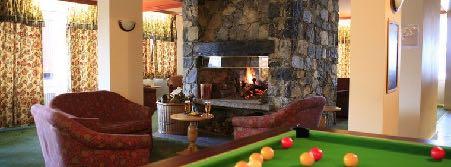 !! Features Spacious lounge, Bar, Log fire, Pool table, Health & beauty spa,