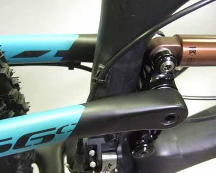 Next, run the housing down the drive-side of the seat tube and attach to the single cable guide located just above the derailleur. Attach to the derailleur to finish. 01.