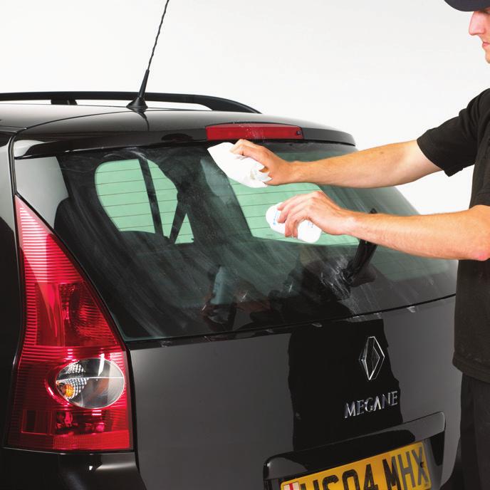 THE REAR WINDSCREEN - PAGE 1 2 1. Clean the window and make sure it is completely dry and free of dust, dirt and other particles.