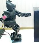 A hybrid ankle/hip preemptive falling scheme for humanoid robots.