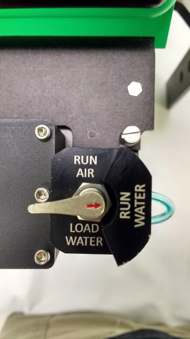 LOAD WATER POSITION After loading a water sample, turn the handle counter clockwise to the RUN WATER
