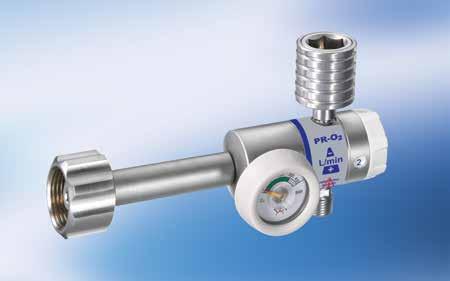 8 MOBILE GAS SUPPLY Oxygen pressure regulator with click-stop flowmeter and additional outlet: an infinitely and finely adjustable flow rate of 0-15 l/min, a short or long connection as well as an